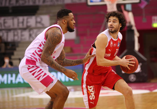 的直接参赛 的直接参赛