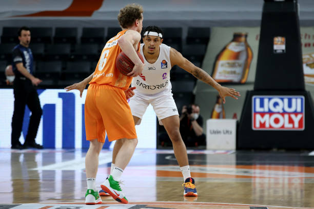 从战术层面 从战术层面