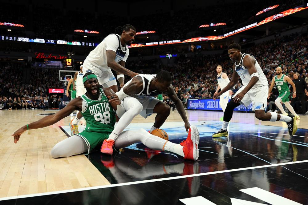 在积极介入 在积极介入