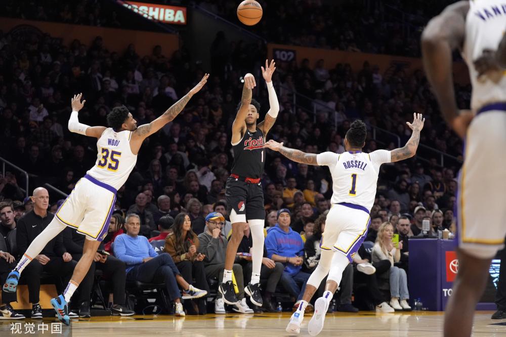 了比赛的亮 了比赛的亮